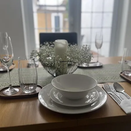 City Reach Retreat Spacious 4Bed House Startford Maryland Great Transport Links London Exterior photo